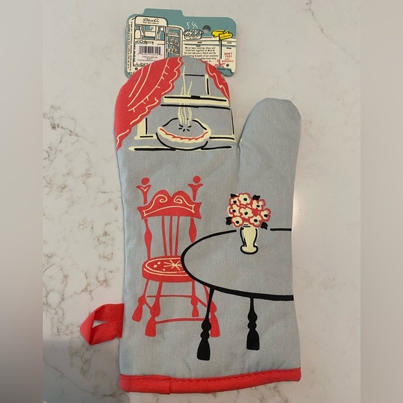 NWT Funny Oven Mitt - Gift - This is Xxxxing Delicious - Picture 3 of 4